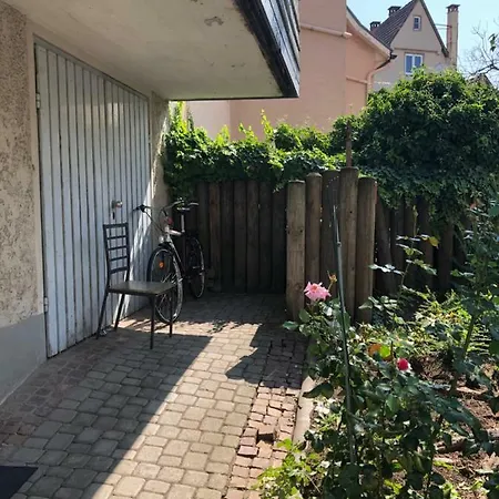 Ferienwohnung Beutelsbacherstrasse 12 Unterturkheim Апартаменты *