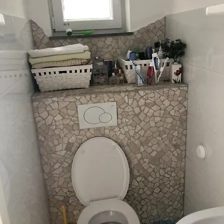 Apartment Ferienwohnung Beutelsbacherstrasse 12 Unterturkheim Stuttgart